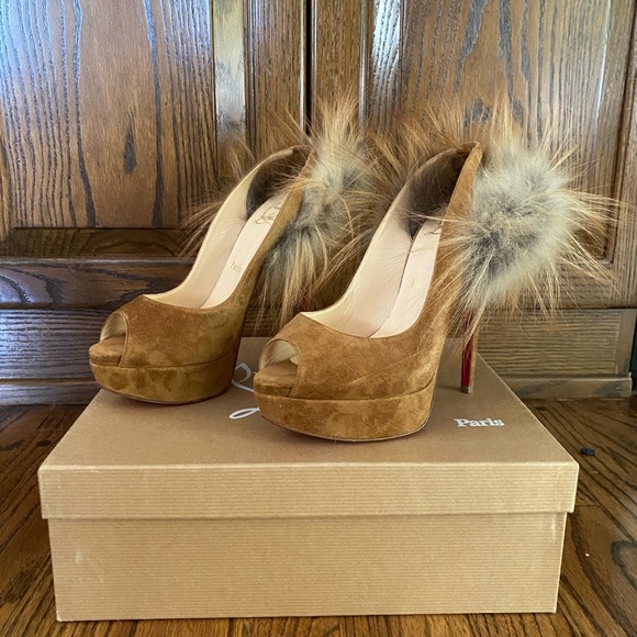 CHRISTIAN LOUBOUTIN Suede Royal Fox Lady Fur 150 Pumps - Size 39 - Picture 2 of 8